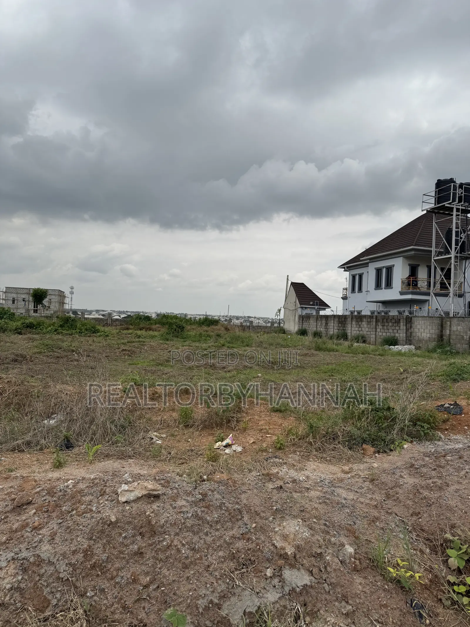 Estate Plot of 450sqm, for 4 Bedroom Stand Alone Duplex + Attached BQ