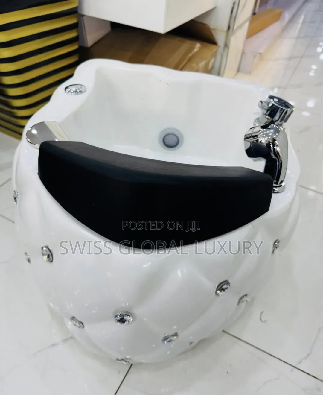 High Quality Pedicure Bowl, Available in Different Colors