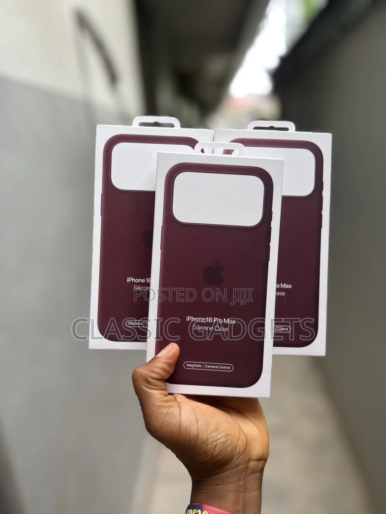 Official Apple Silicone MagSafe Case for iPhone 18 Pro Max