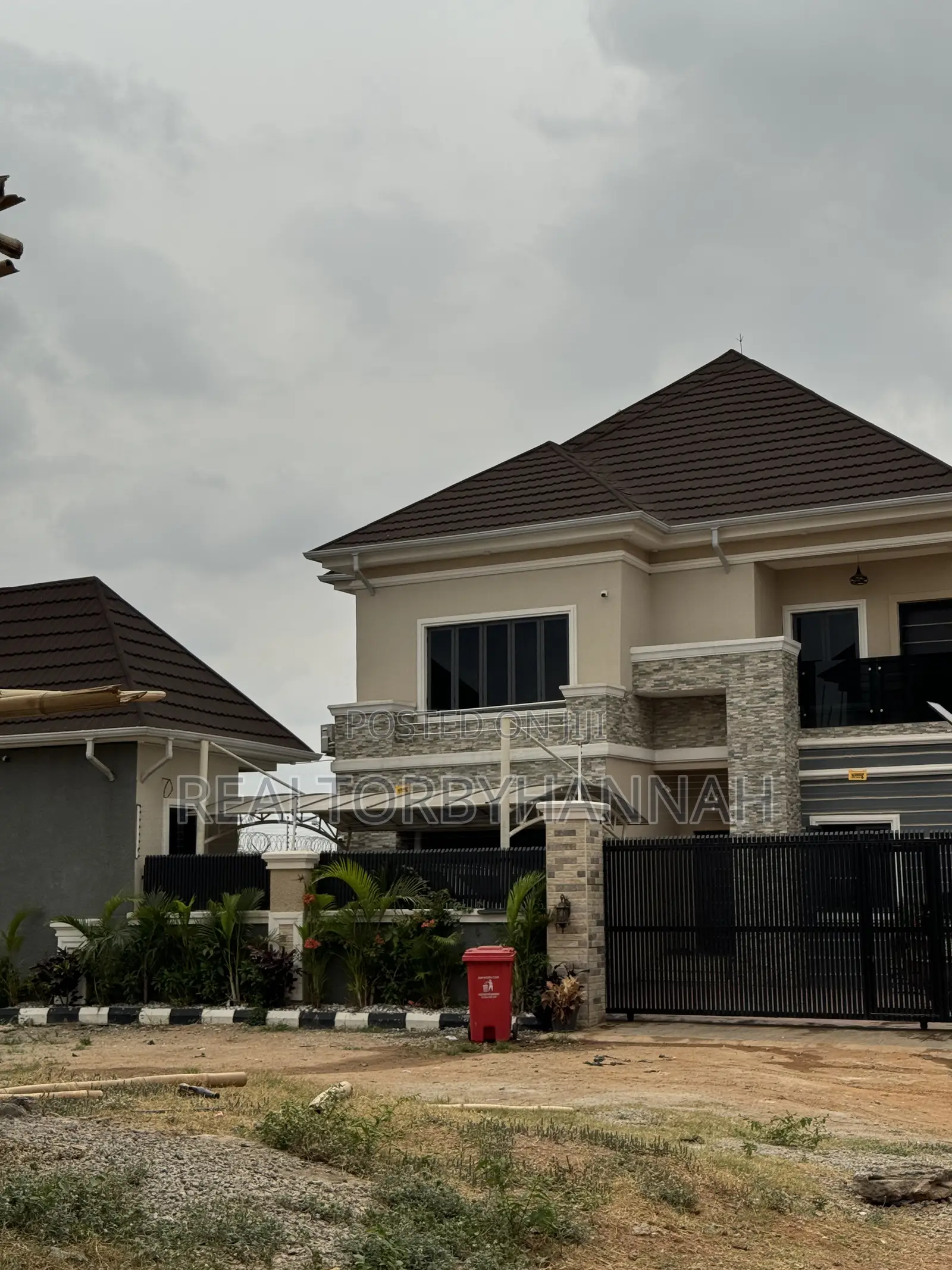 5bdrm Duplex in Niu Estate, Kubwa for sale
