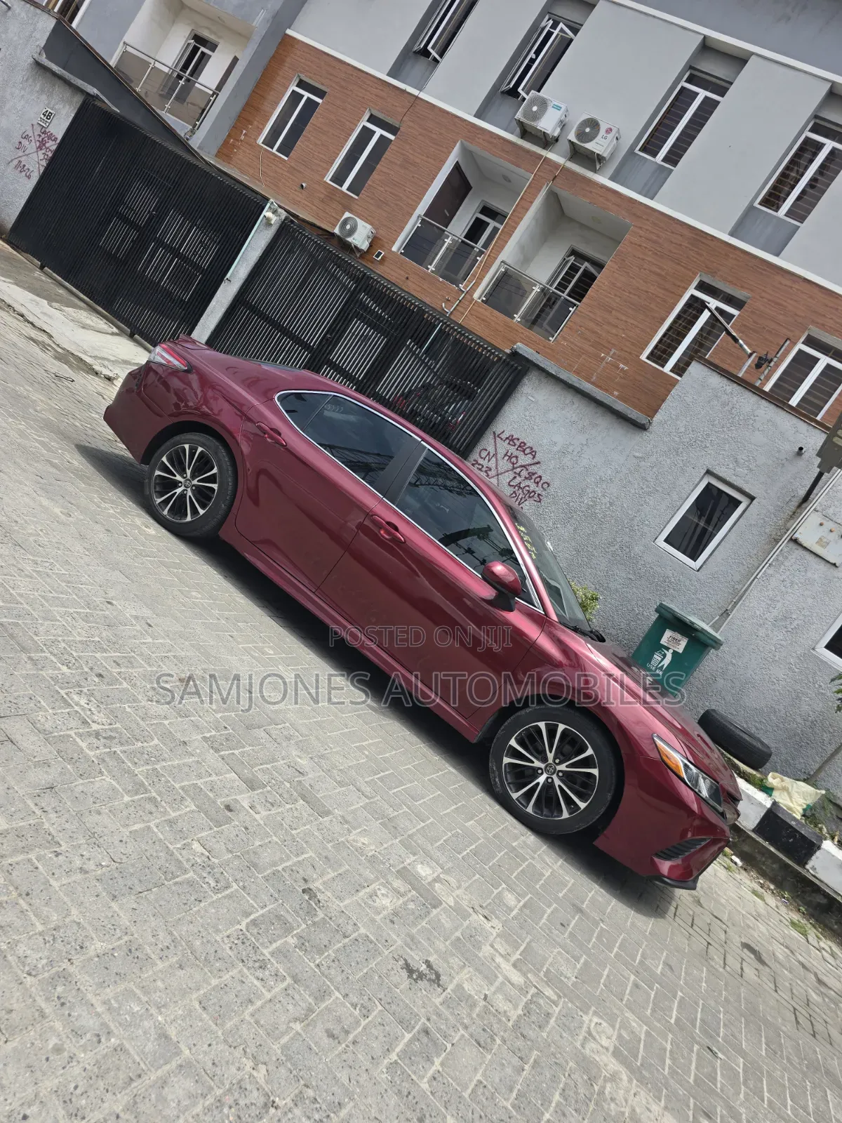 Toyota Camry SE FWD (2.5L 4cyl 8AM) 2018 Burgundy