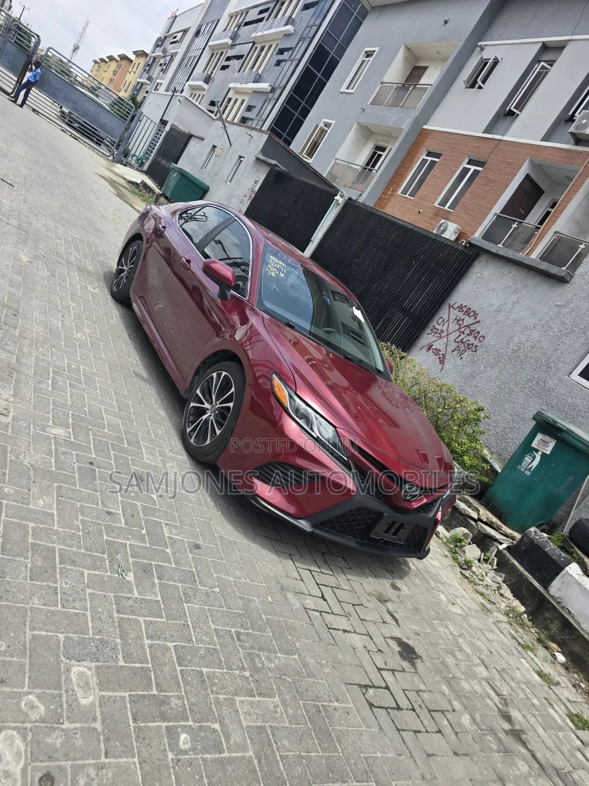 Toyota Camry SE FWD (2.5L 4cyl 8AM) 2018 Burgundy