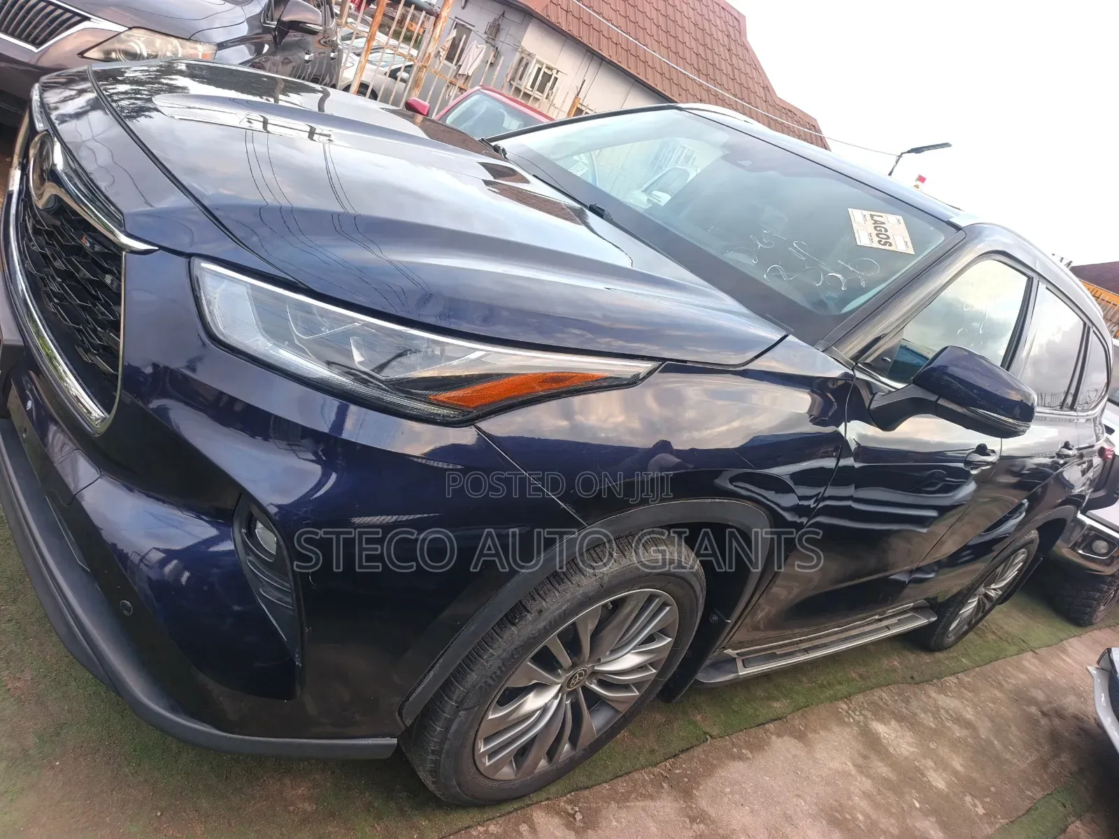 Toyota Highlander 2021 Blue