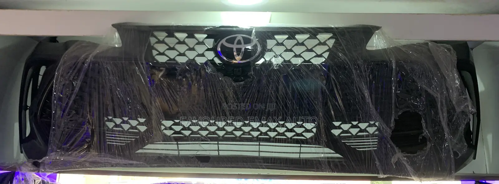 Complete Front Bumper Avalon 2021