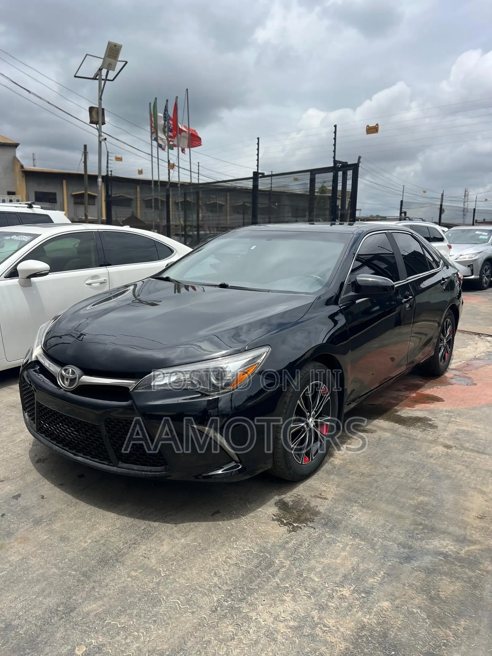 Toyota Camry XLE 4dr Sedan (2.5L 4cyl 6A) 2015 Black