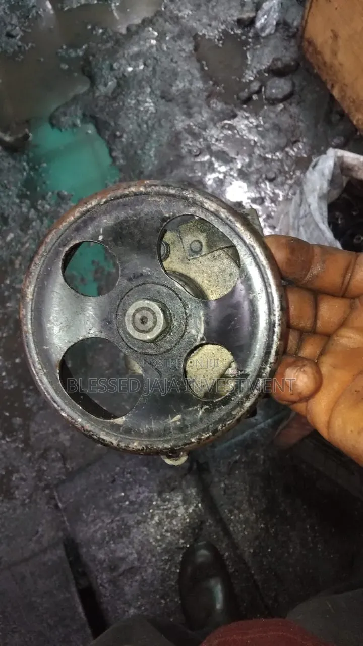 Power Streeing Pump Nissan Pathfinder 2005/2006 Model