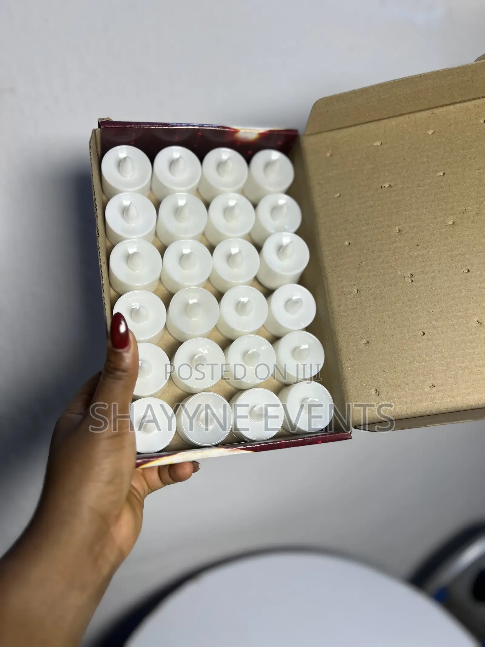 Floatless Smoking Candle Available for Rent