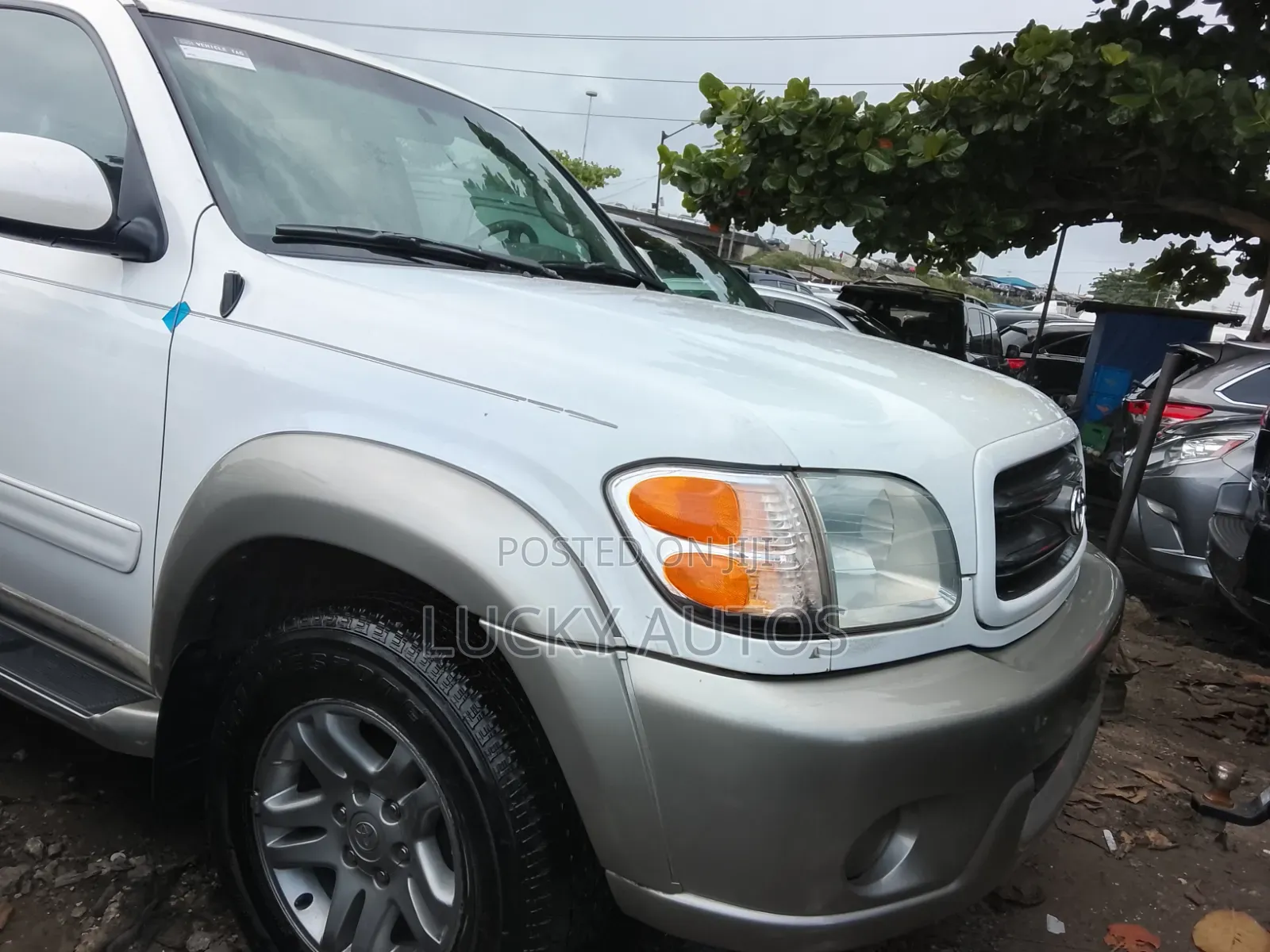 Toyota Sequoia 2004 White