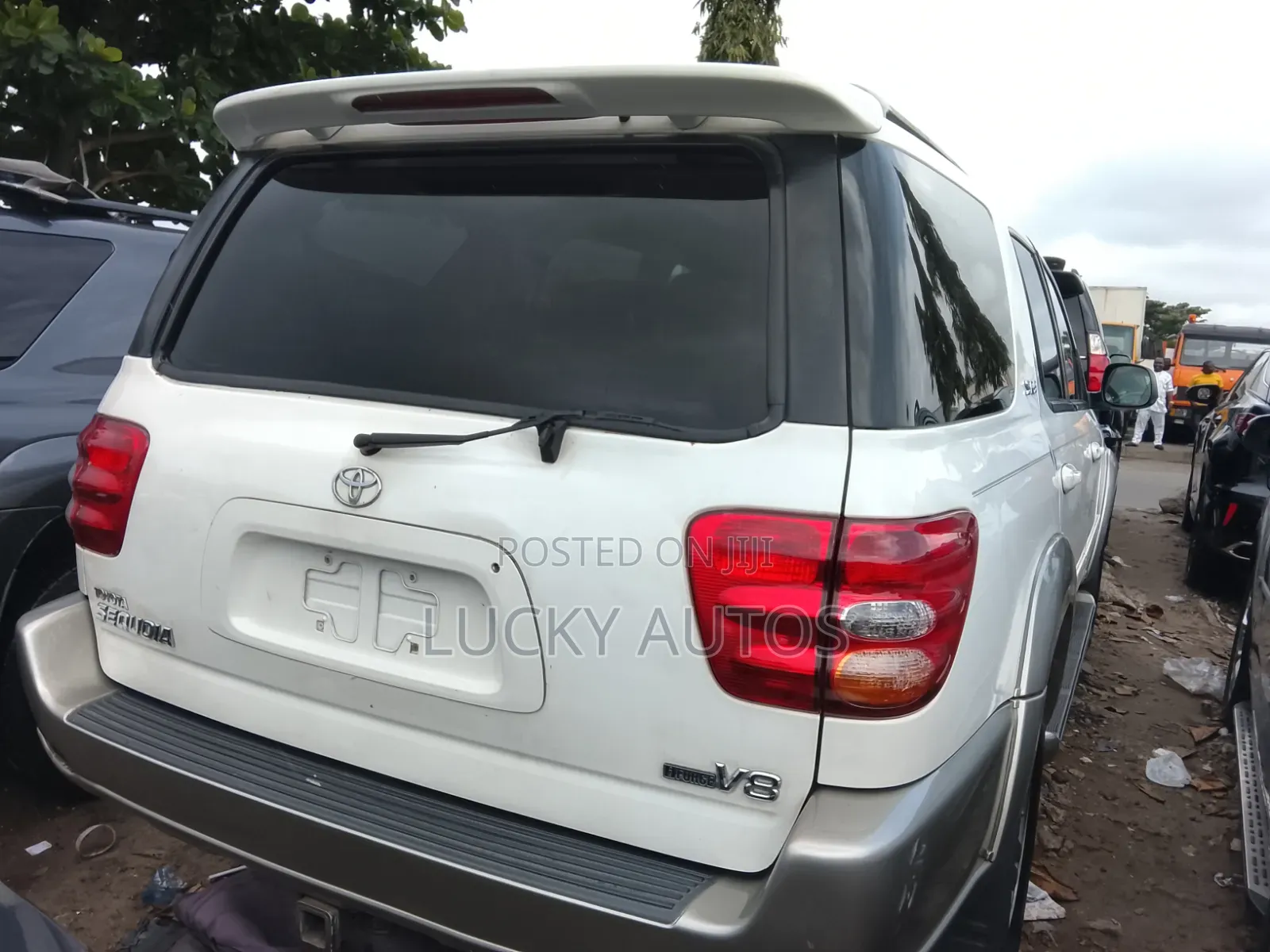 Toyota Sequoia 2004 White