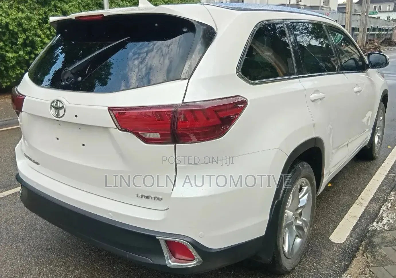 Toyota Highlander Limited Platinum 4dr SUV AWD (3.5L 6cyl 6A) 2015