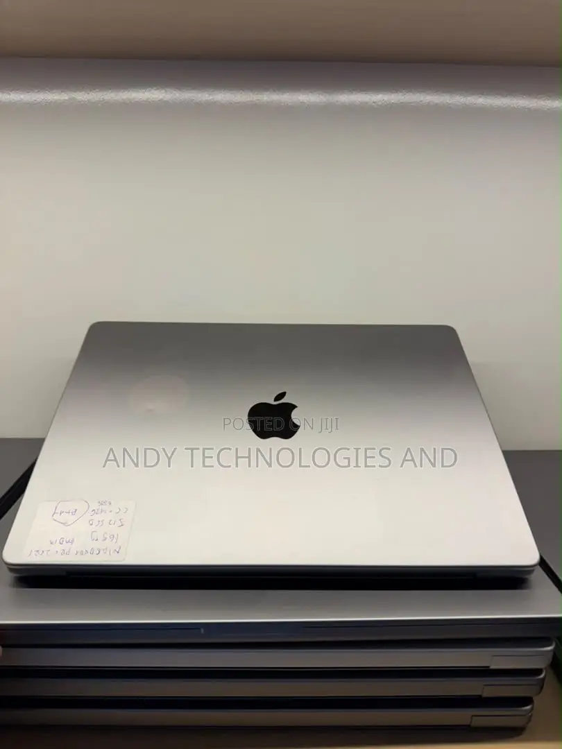 Laptop Apple MacBook Pro 2021 M1 16GB Apple M1 Pro SSD 512GB