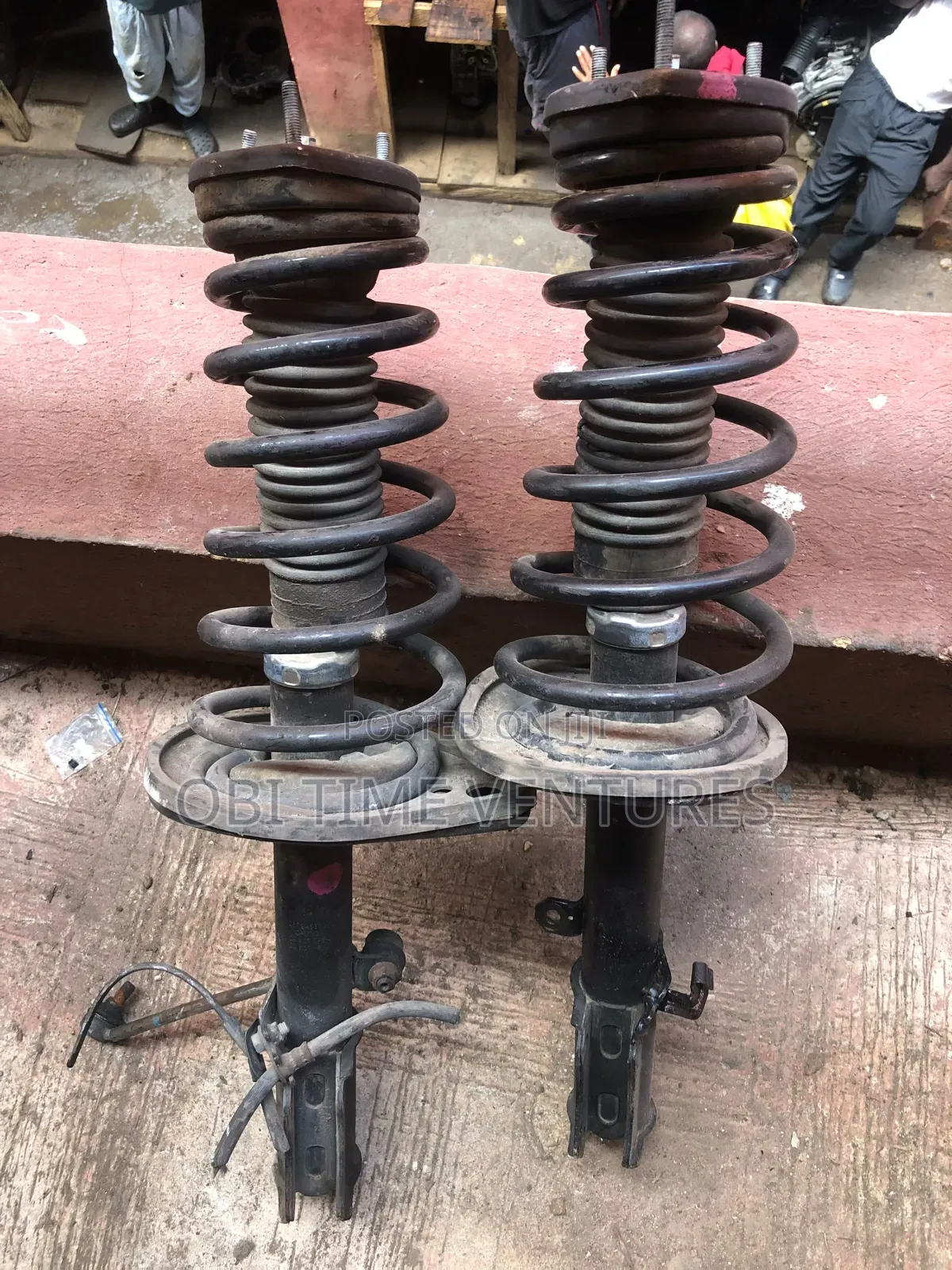 Back Shock for Camry 2.7 / Lexus ES 350