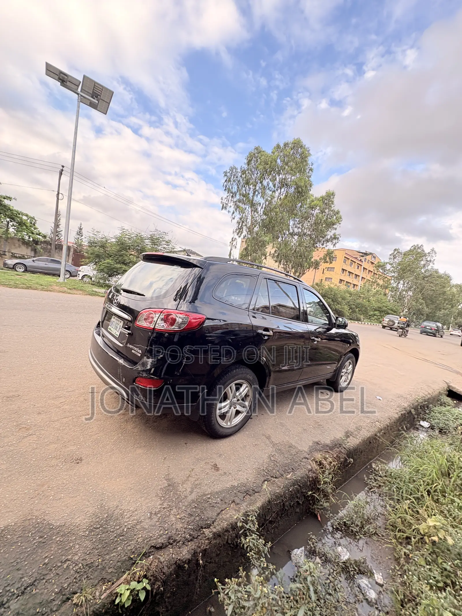 Hyundai Santa Fe 2012 Black
