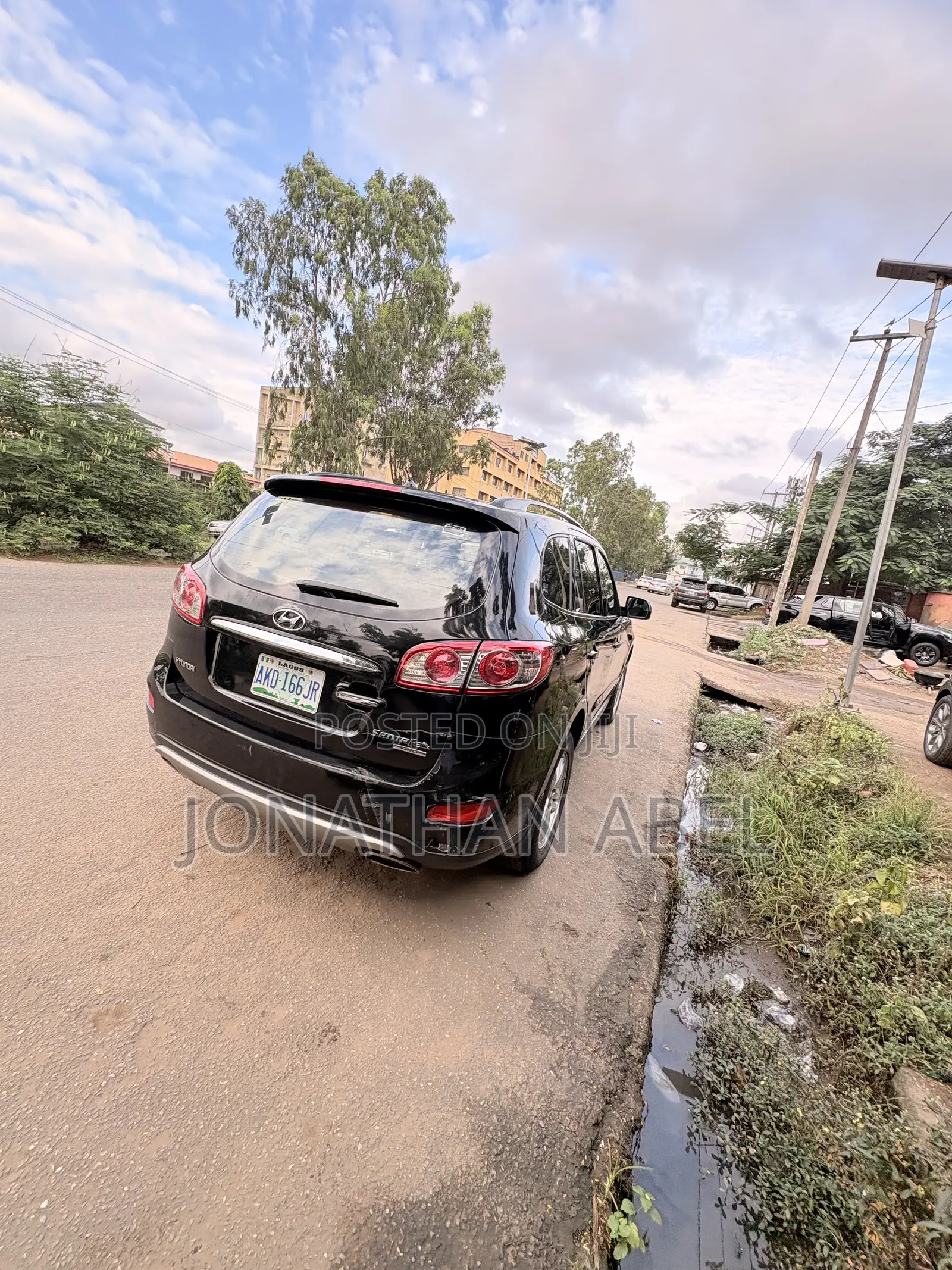 Hyundai Santa Fe 2012 Black