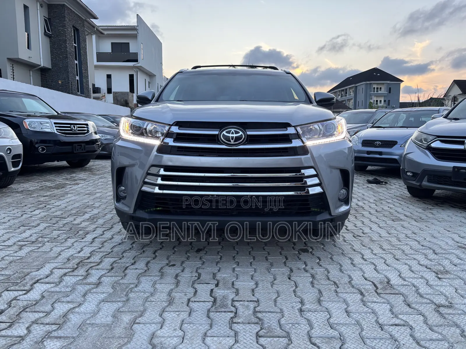 Toyota Highlander XLE V6 4x2 (3.5L 6cyl 6A) 2016 Silver
