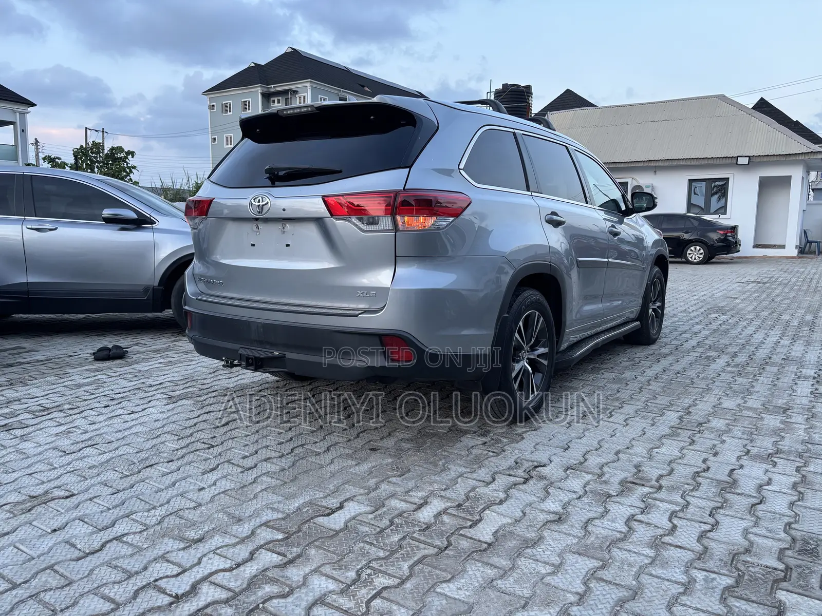Toyota Highlander XLE V6 4x2 (3.5L 6cyl 6A) 2016 Silver