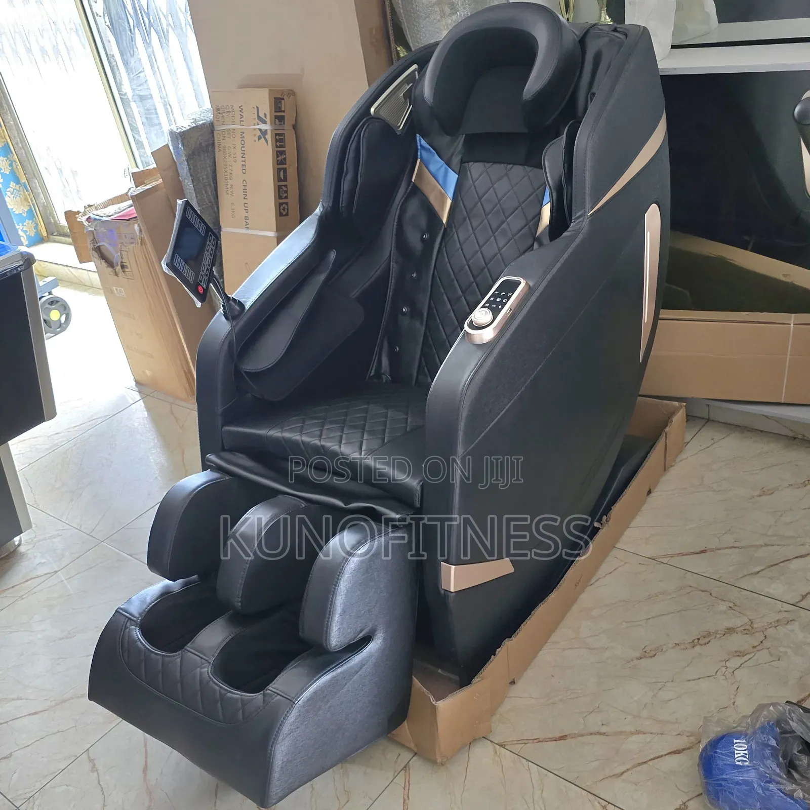Luxury Executive Massage Chair With Heat & Zero Gravity