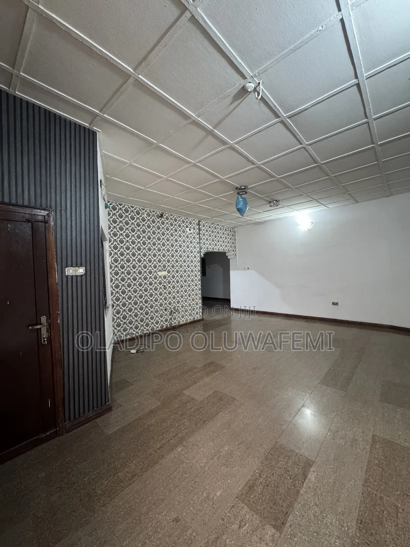 3bdrm Apartment in Agungi for rent
