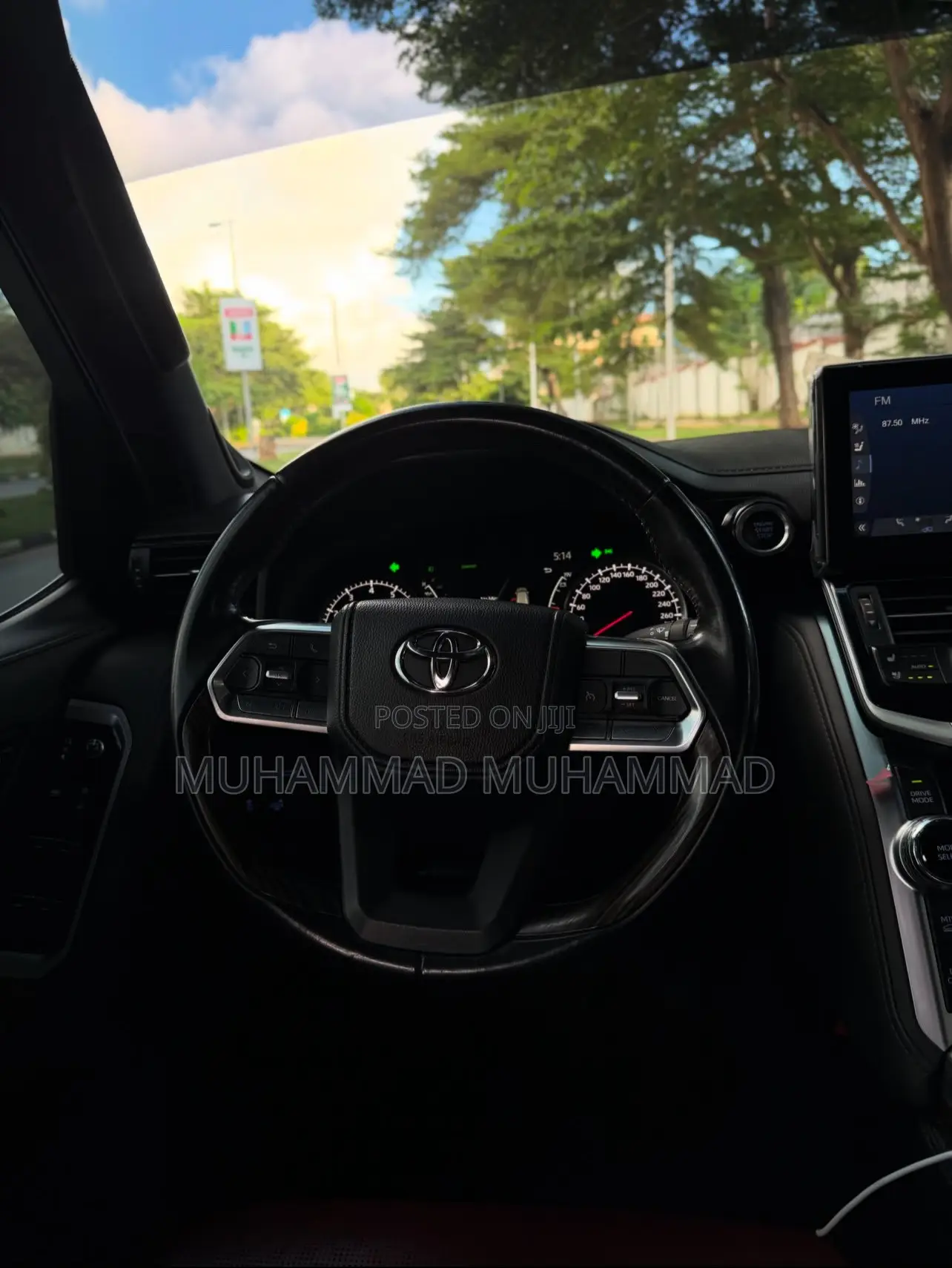 Toyota Land Cruiser LC300 2024 Black