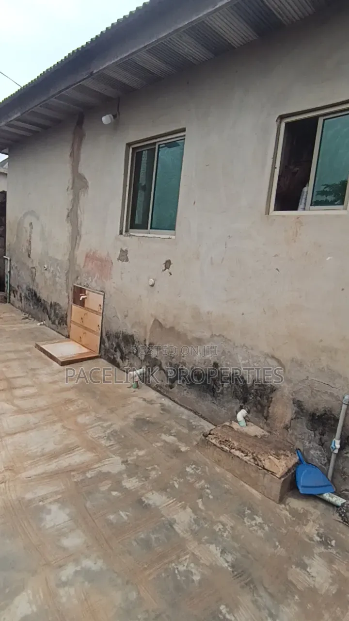1bdrm Room & Parlour in Ayobo for rent