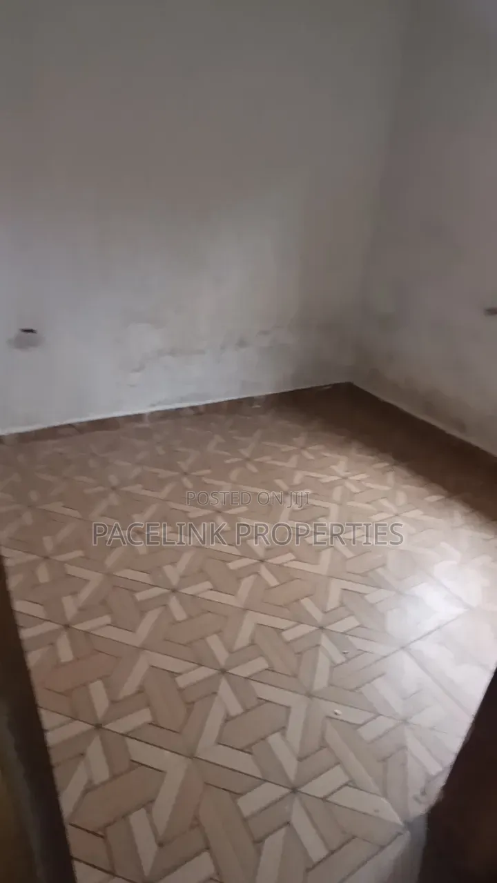 1bdrm Room & Parlour in Ayobo for rent
