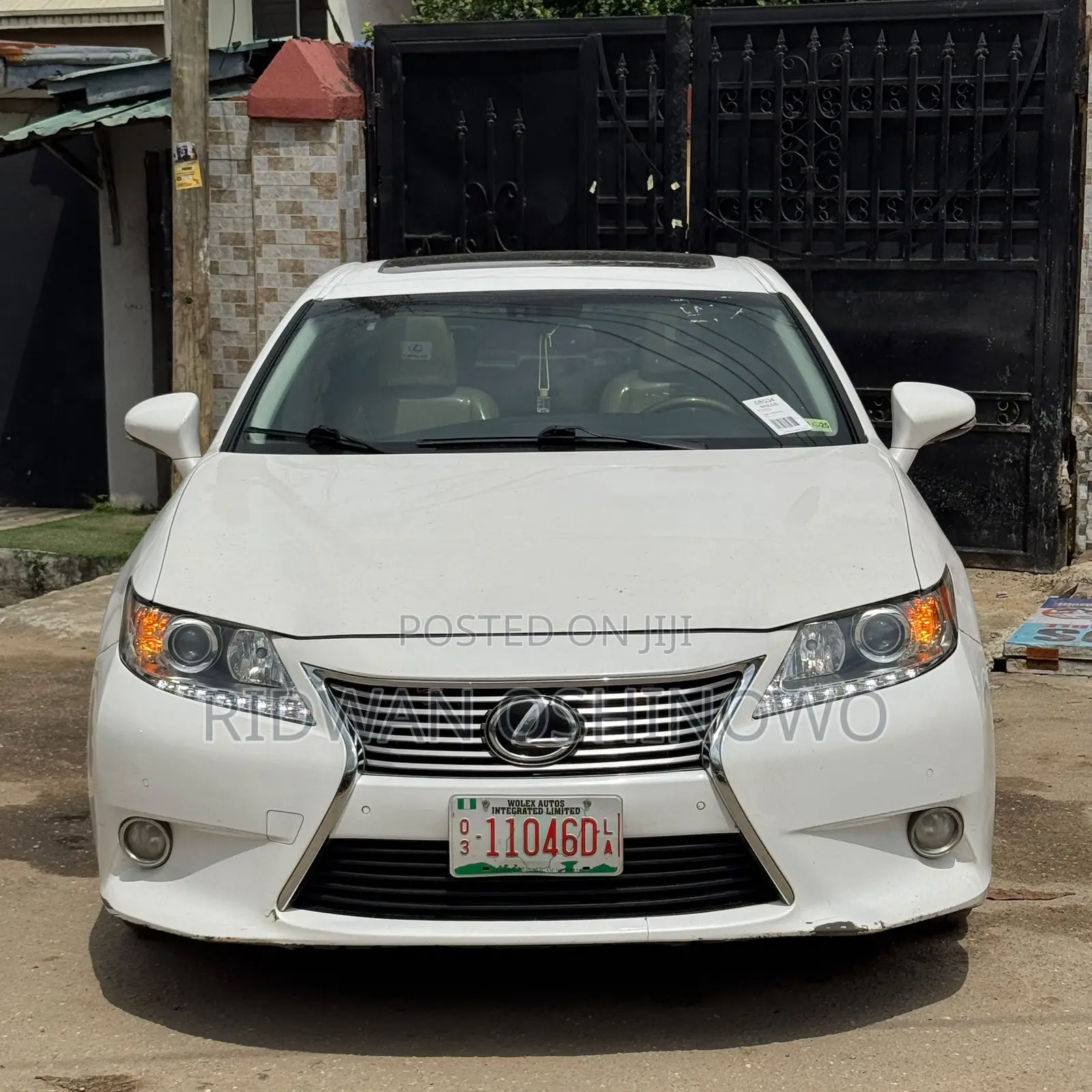 Lexus ES 350 FWD 2013 White