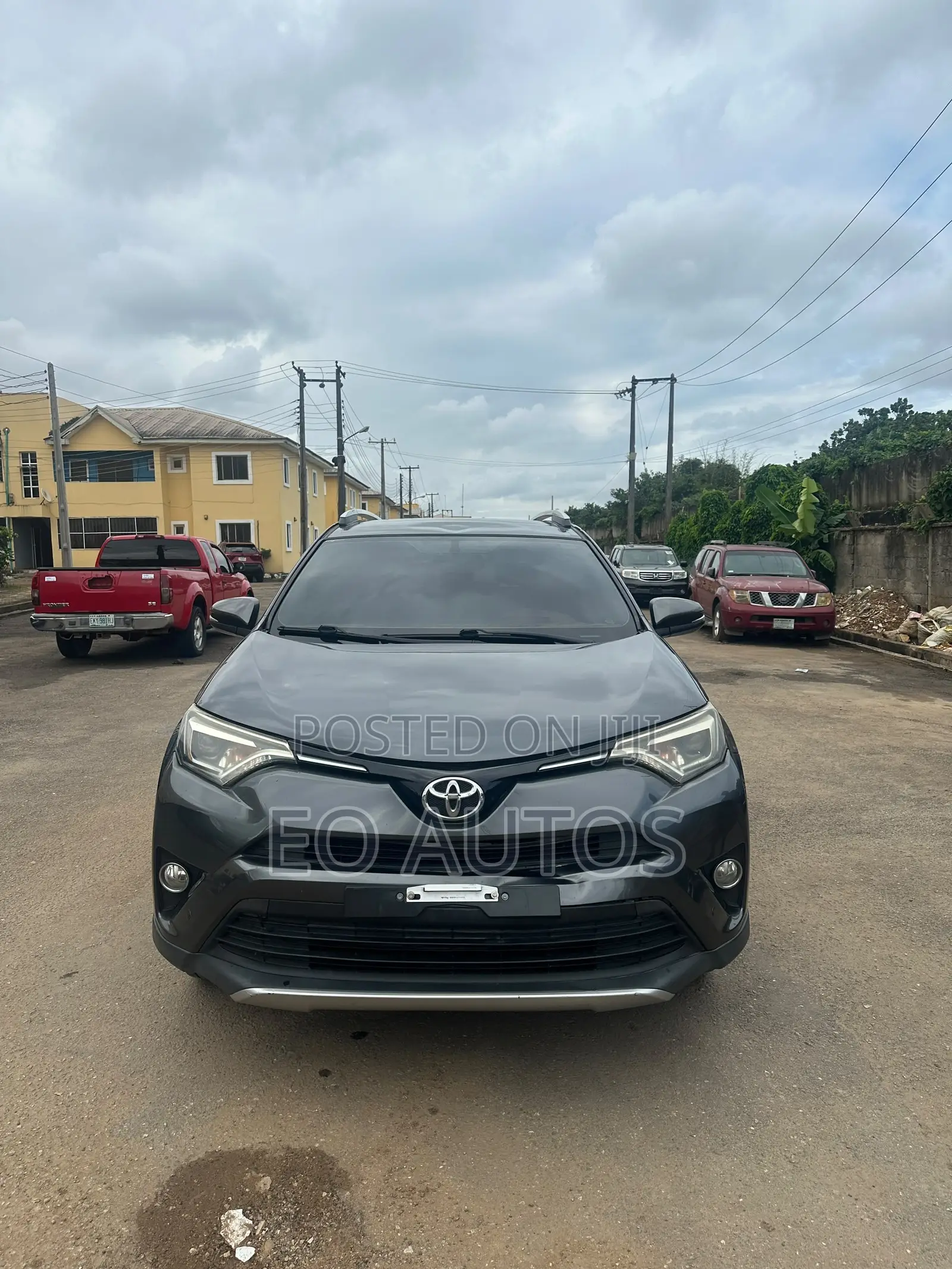 Toyota RAV4 XLE AWD (2.5L 4cyl 6A) 2016 Gray