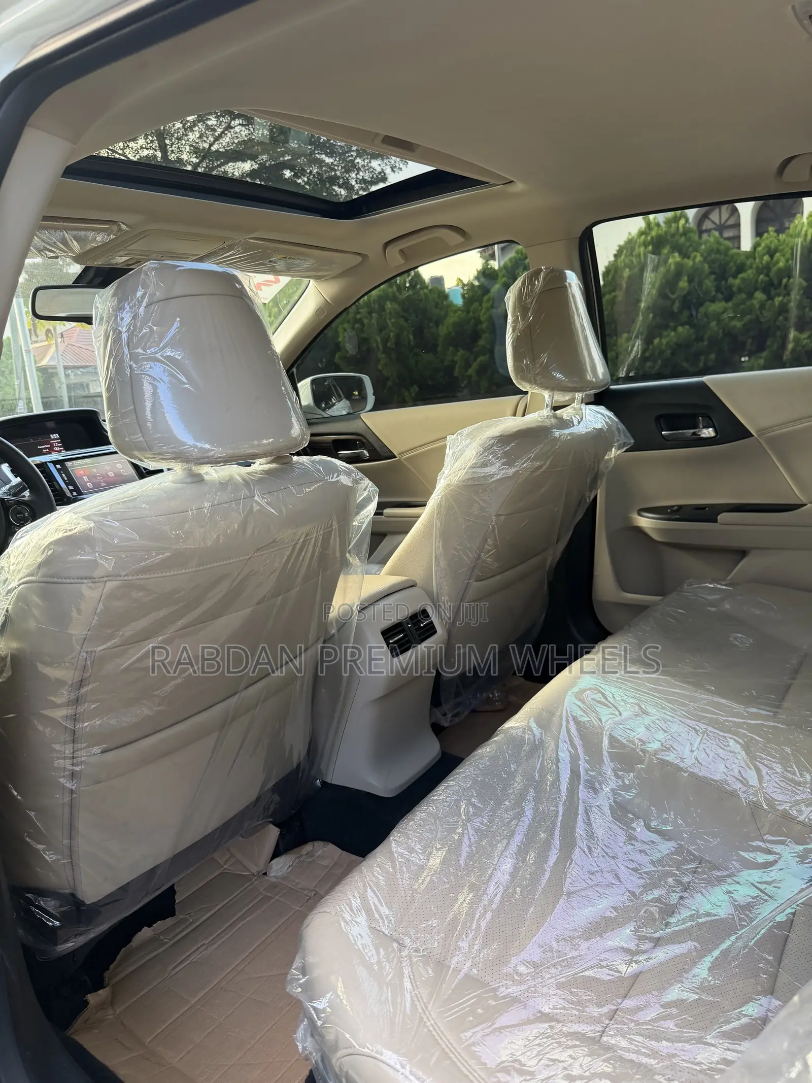 Honda Accord EX-L V-6 4dr Sedan FWD (3.5L 6cyl 6A) 2016 White