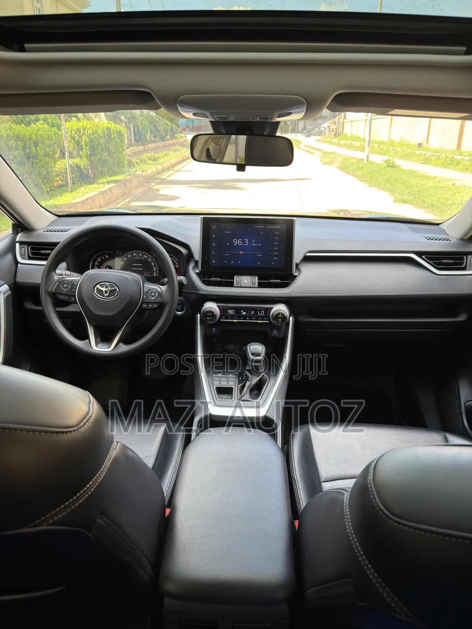 Toyota RAV4 XLE AWD 2023 Black