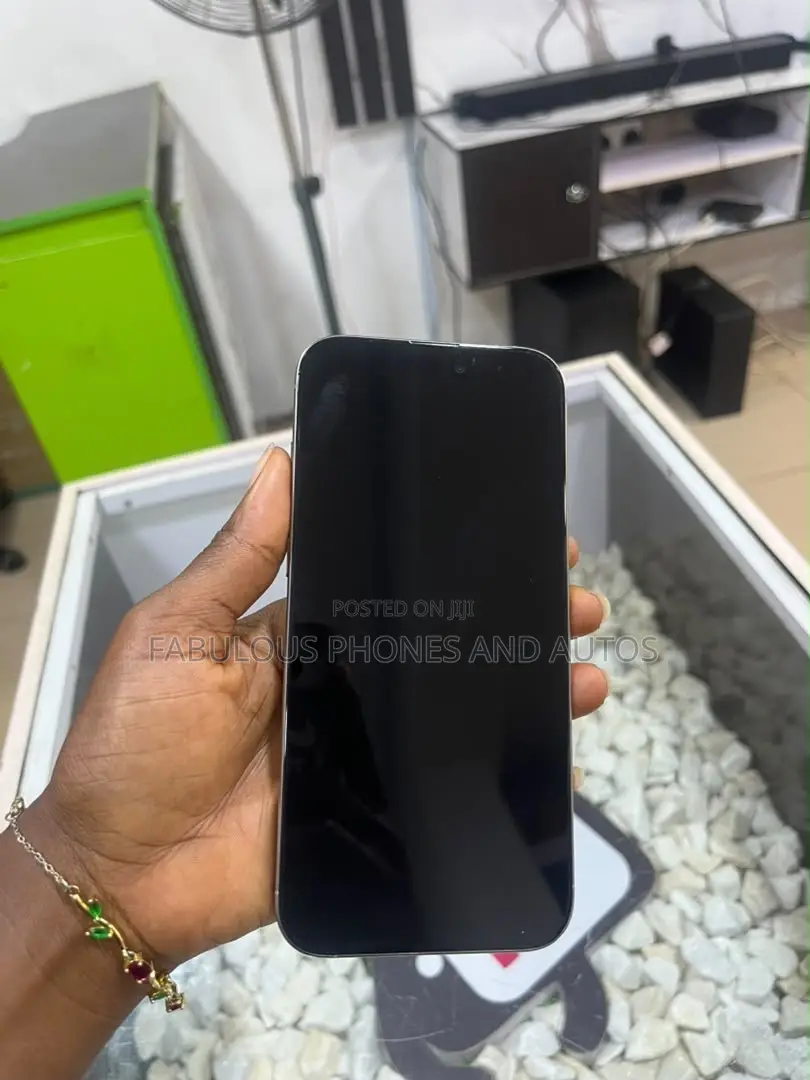 Apple iPhone 12 64 GB Red
