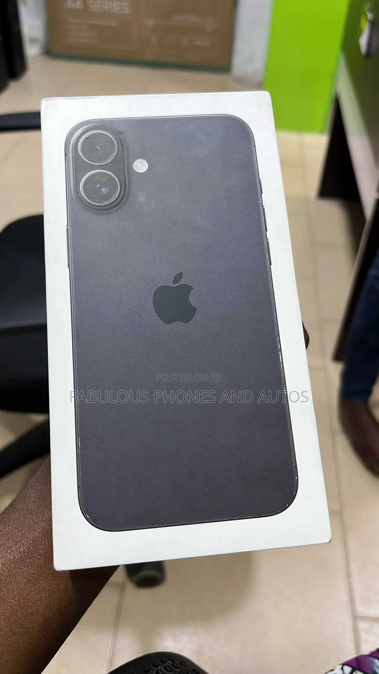 New Apple iPhone 16 128 GB Black