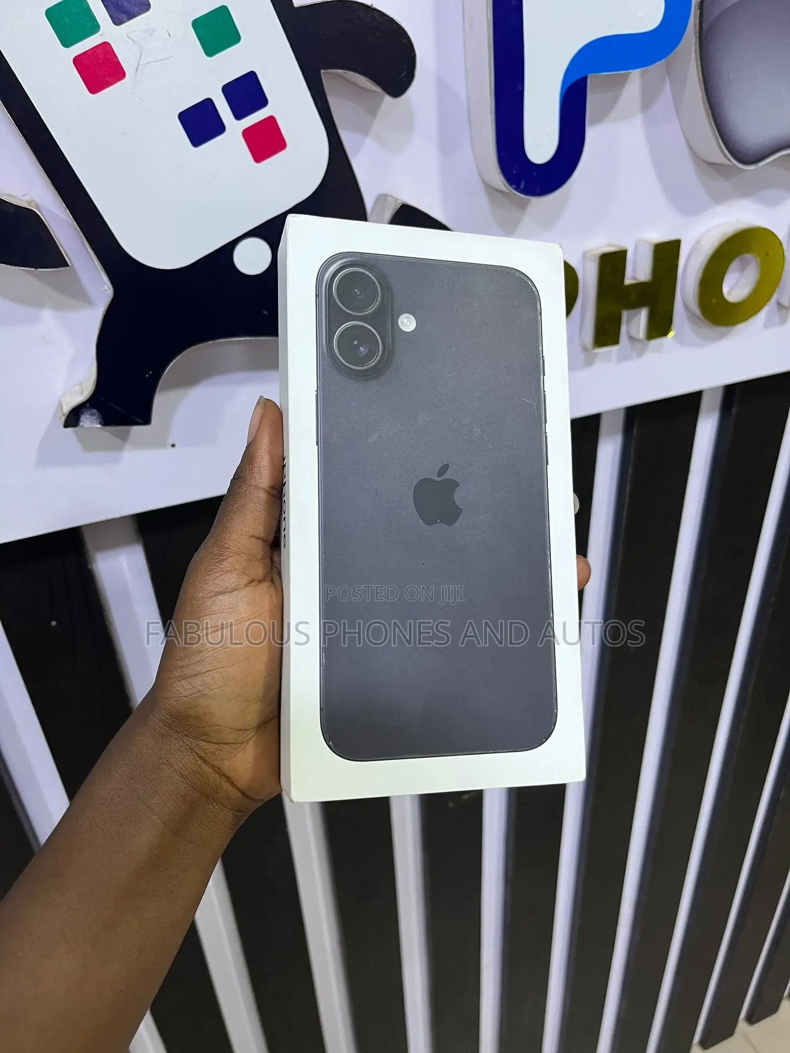 New Apple iPhone 16 128 GB Black