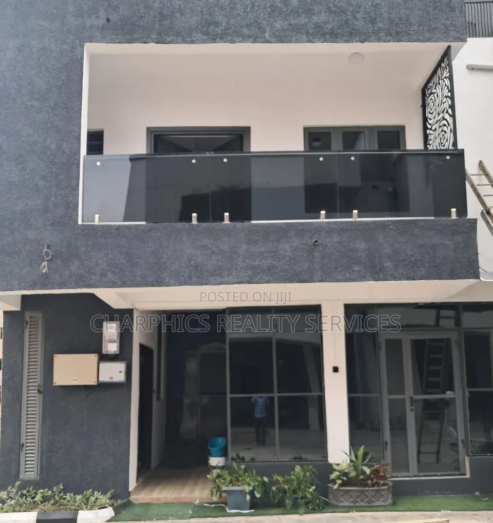 4bdrm Duplex in Mobolaji Bank Anthony Way for rent