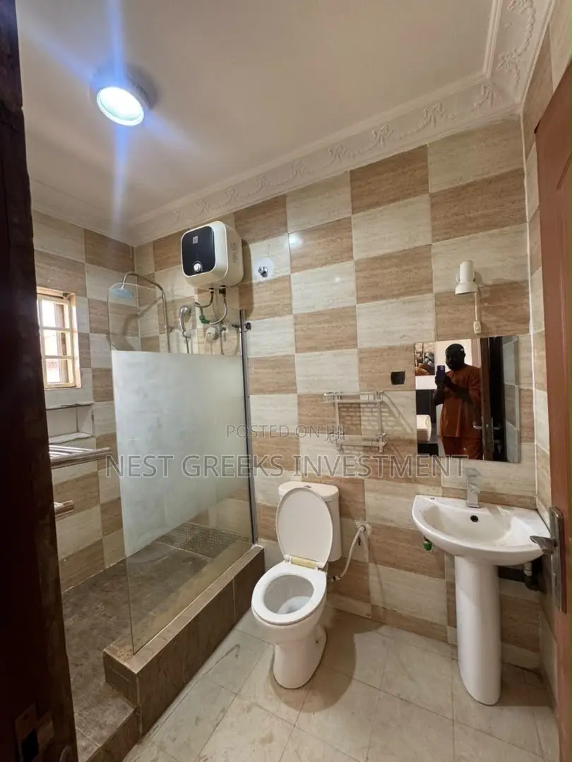 2bdrm Duplex in Ikeja GRA for rent
