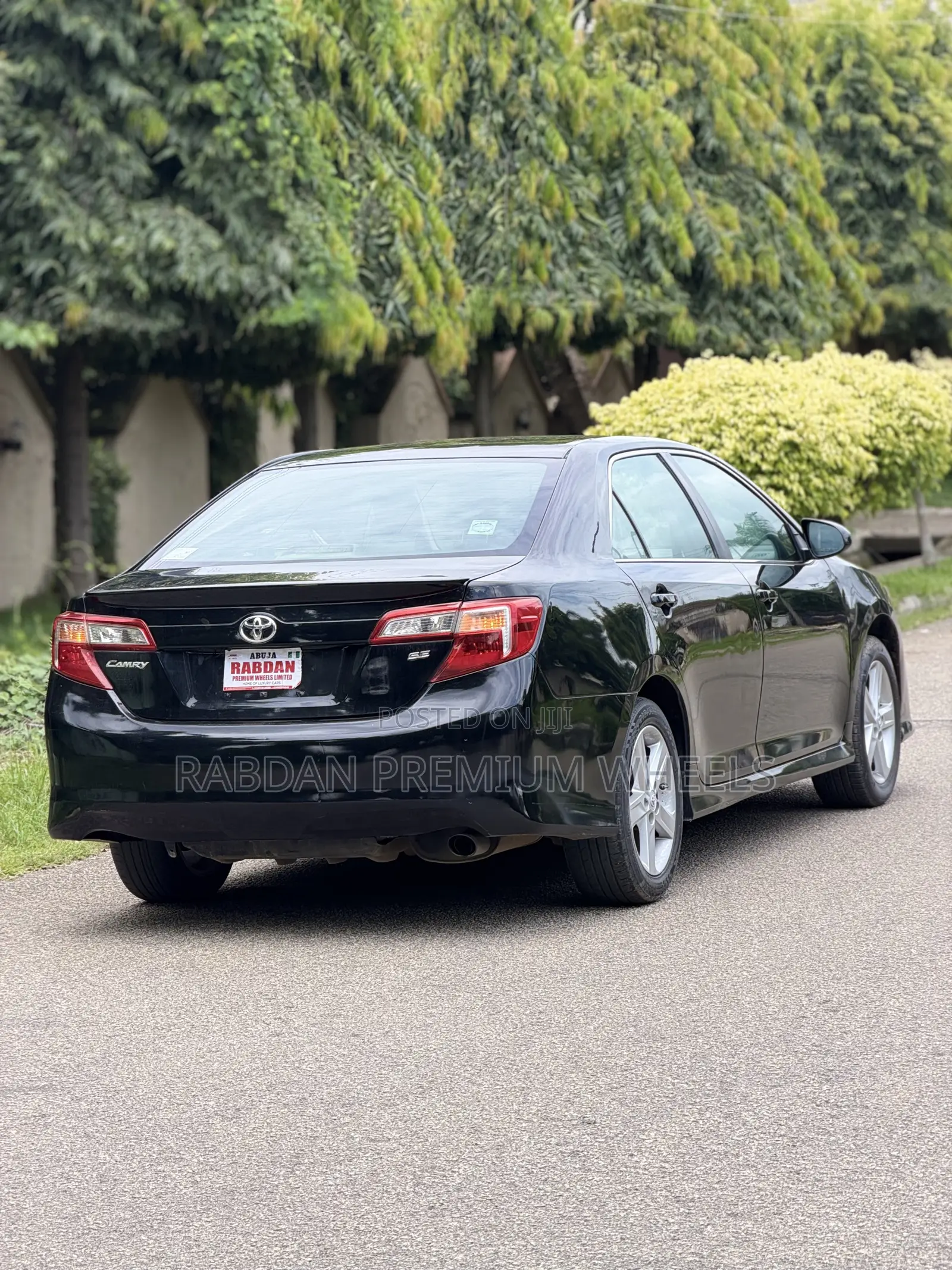 Toyota Camry SE 4dr Sedan (2.5L 4cyl 6A) 2013 Black