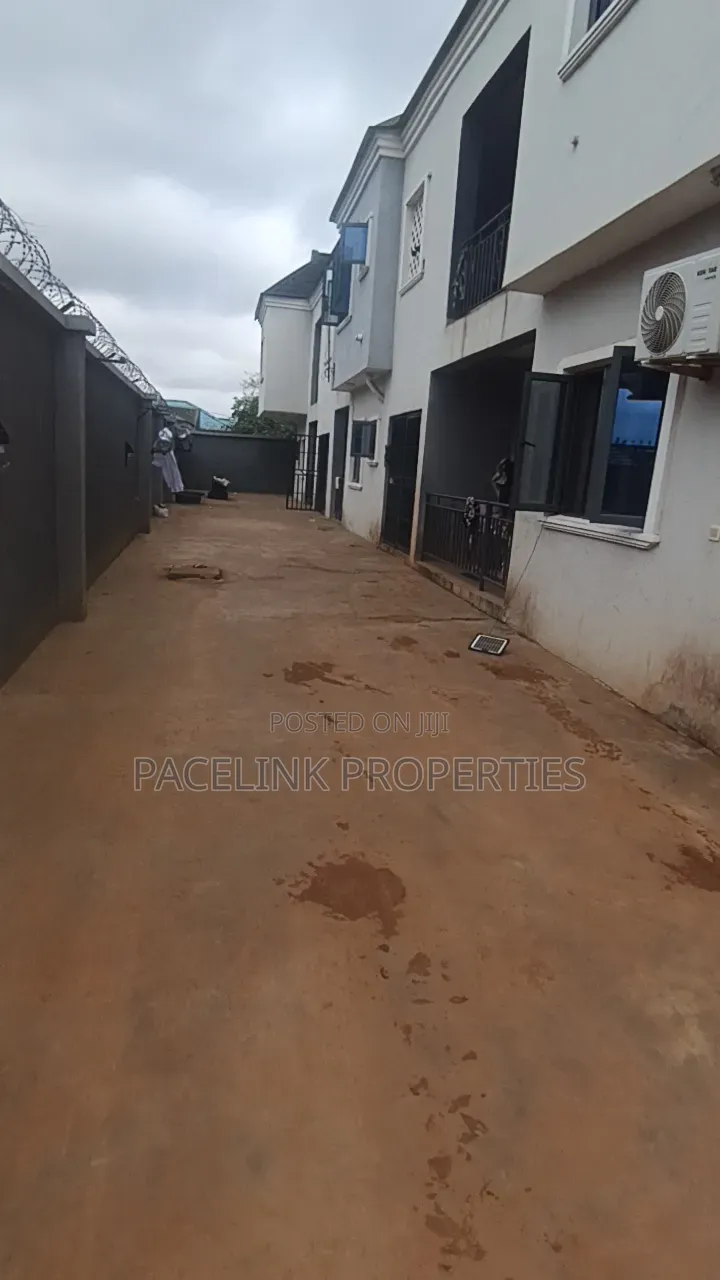1bdrm Room & Parlour in Ayobo for rent