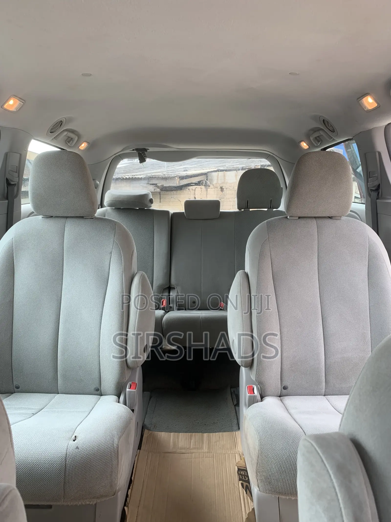 Toyota Sienna 2014 Red