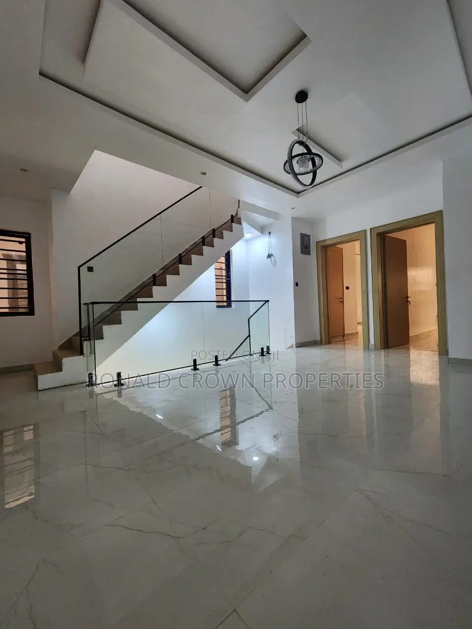 5bdrm Duplex in Opebi for sale