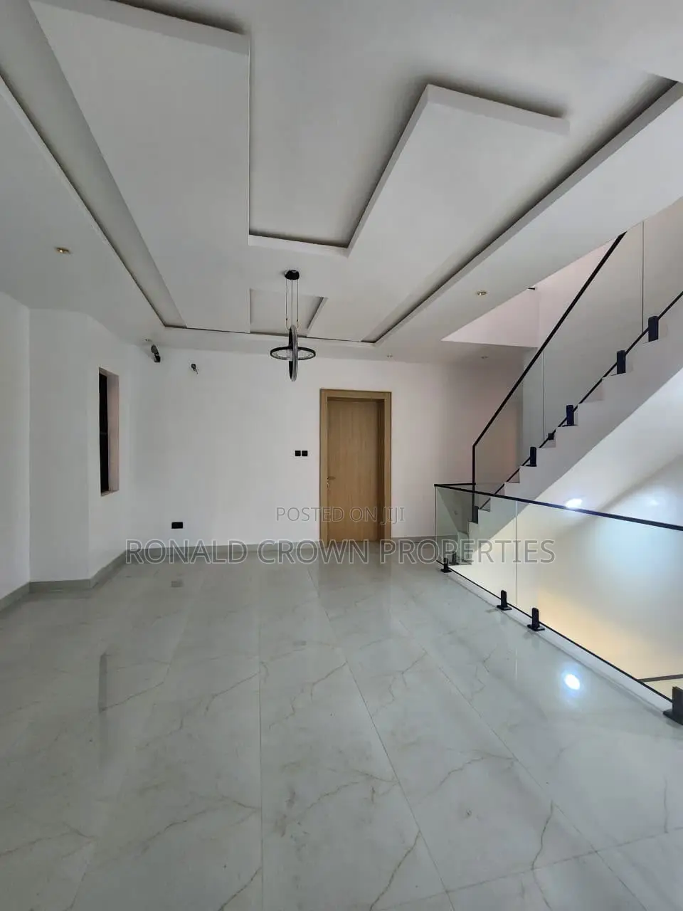 5bdrm Duplex in Opebi for sale