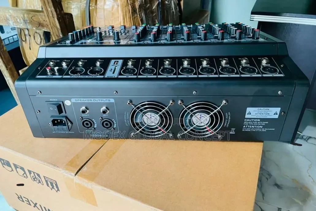 Yamaha 8 Channel Powered Mixer Amplifier