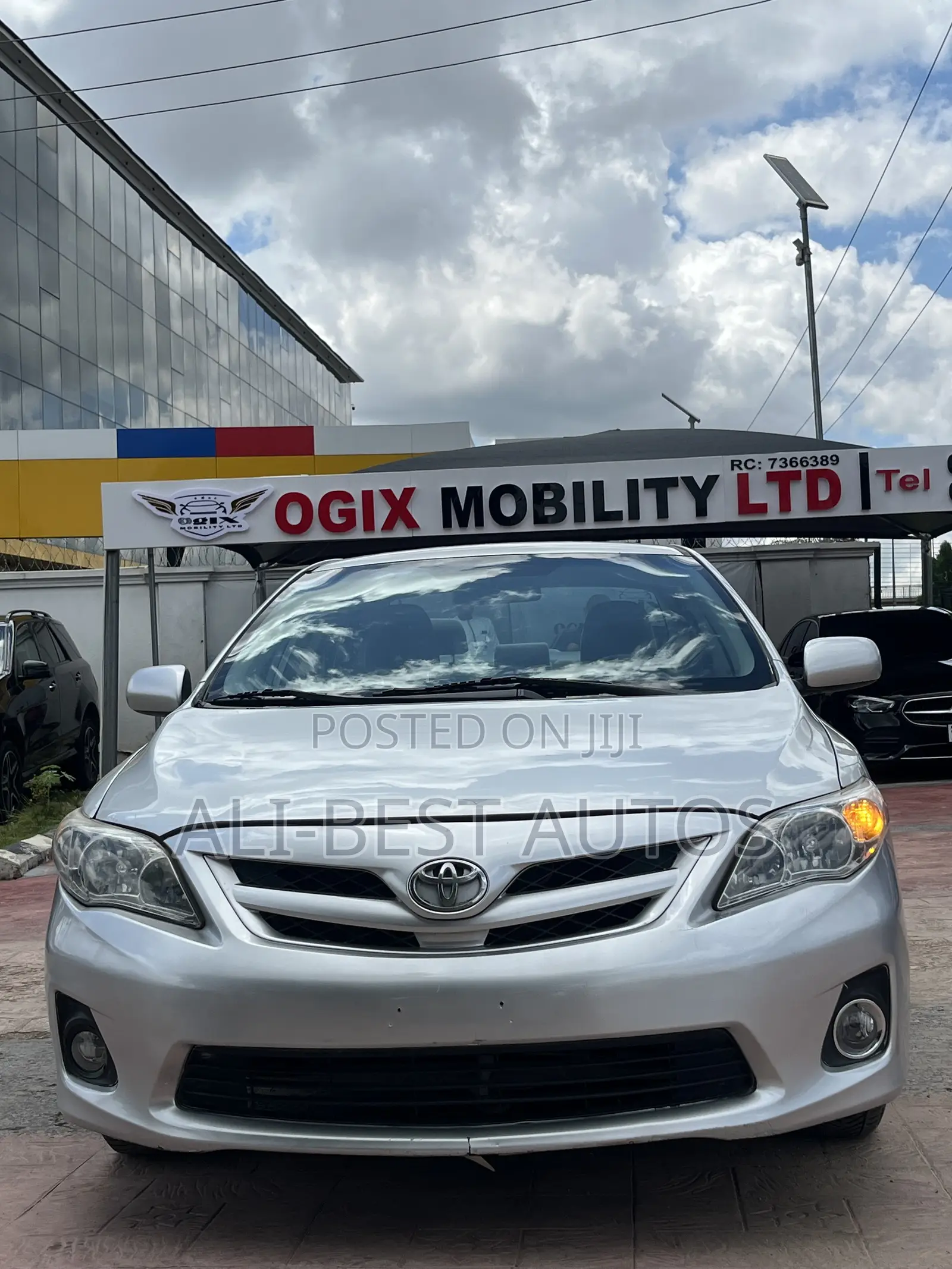 Toyota Corolla 2011 Silver