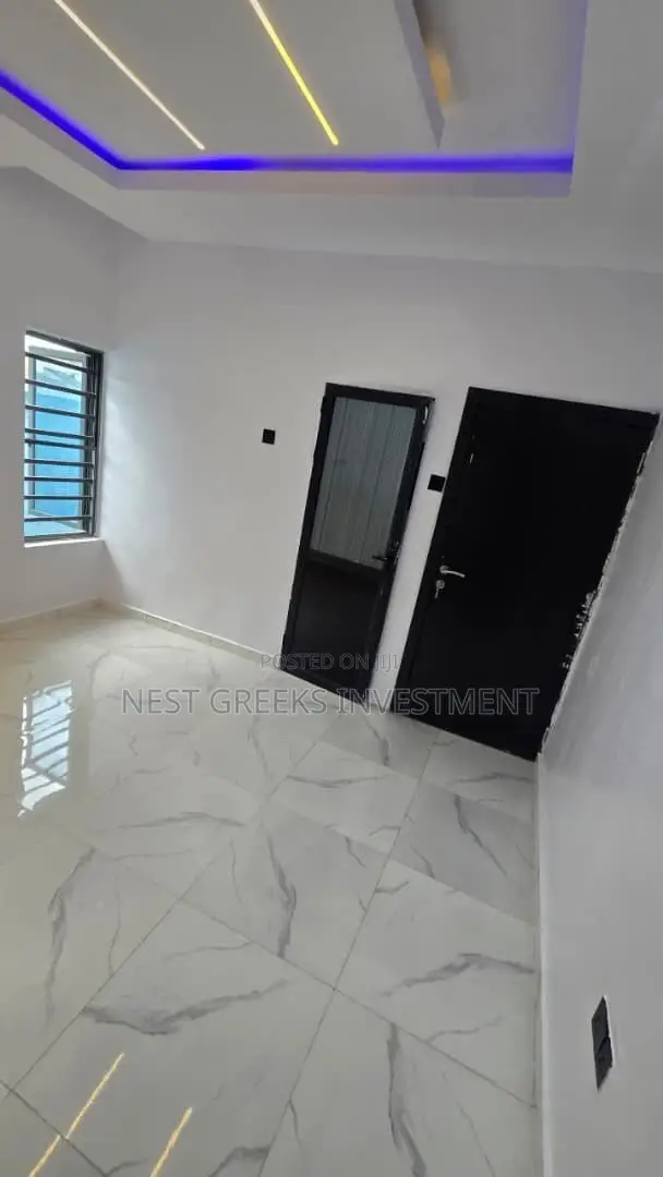 3bdrm Bungalow in Adetokun, Eleyele for sale