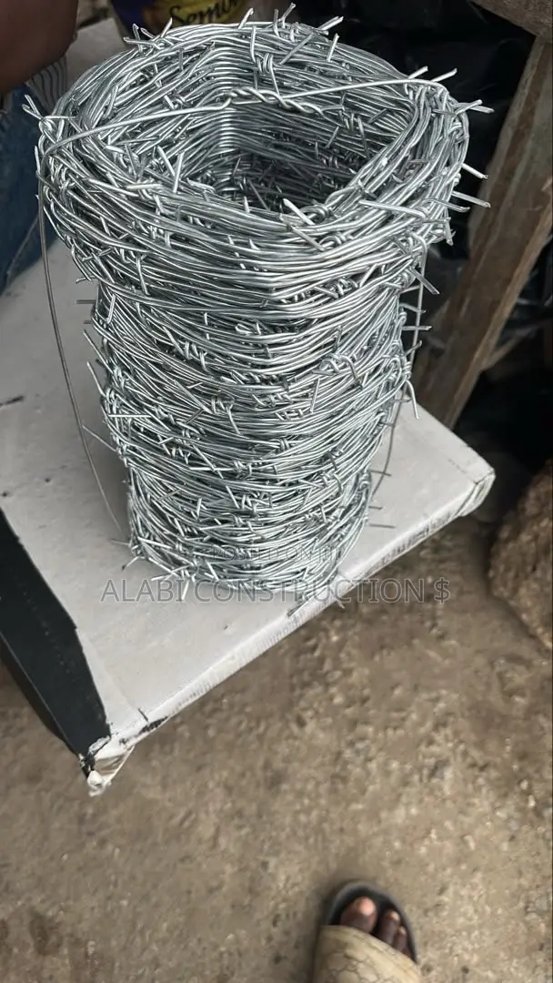 Barbed Fencing Wire / Strong Security Fence Concertina Wire