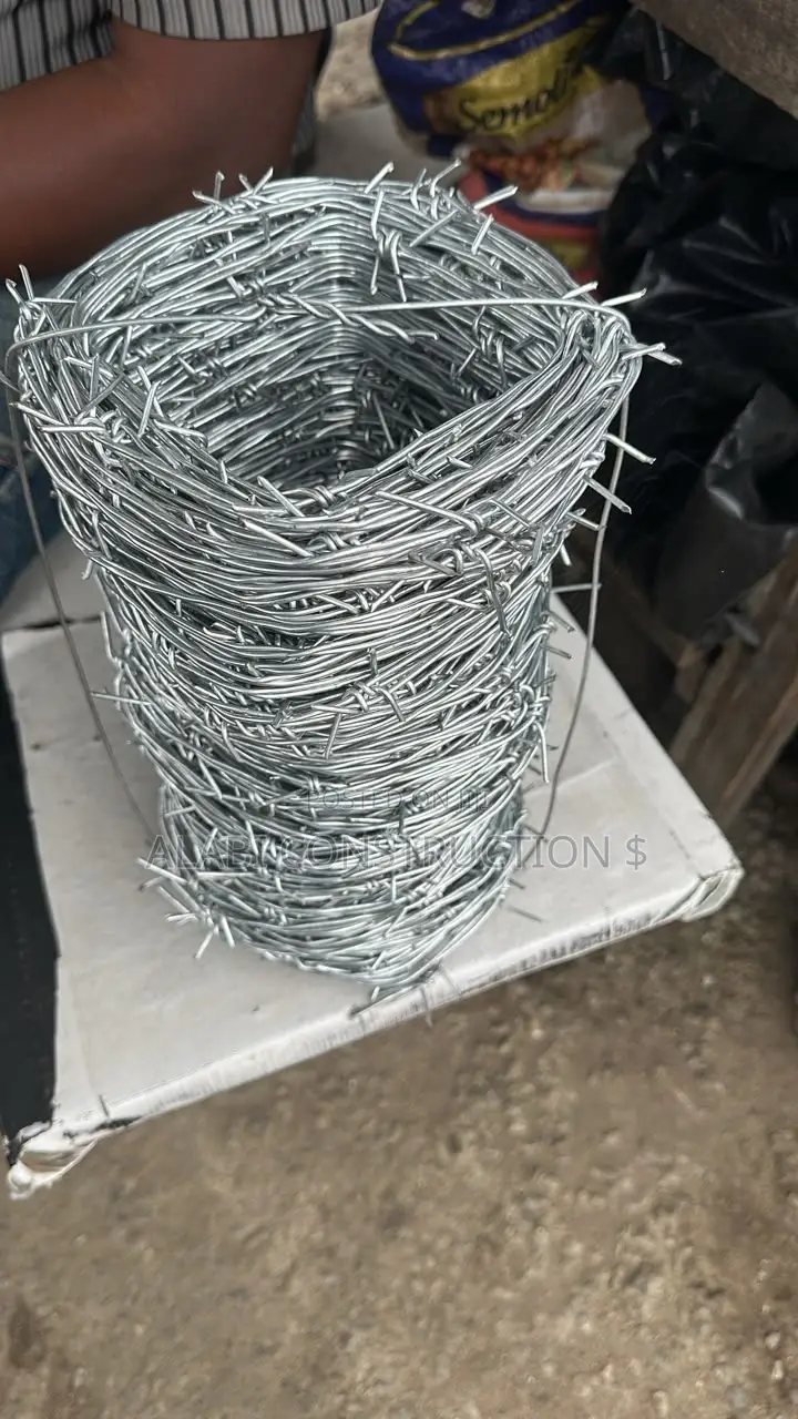 Barbed Fencing Wire / Strong Security Fence Concertina Wire