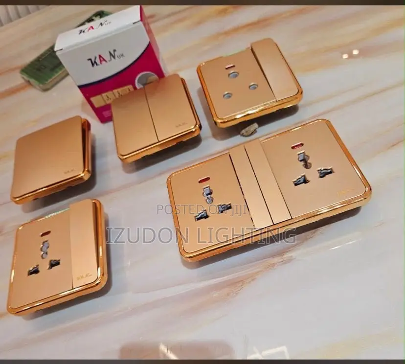 1 Gang Luxury Smart Switch and Socket
