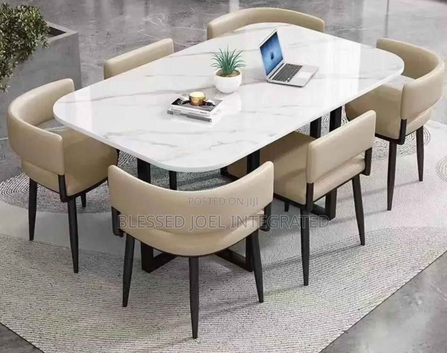 6 Seaters Dinning Table Set