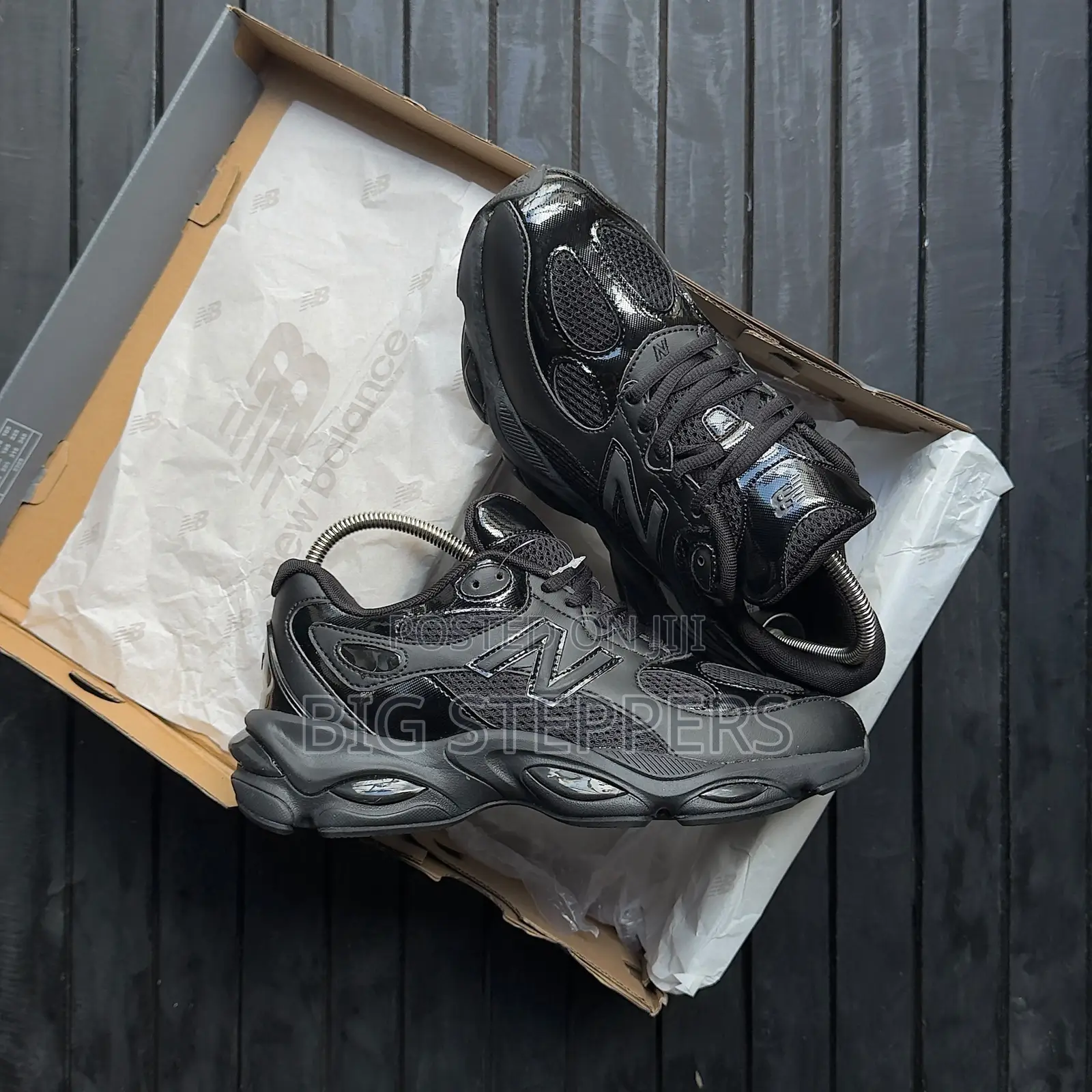 New Balance 983 Dark Knight Black Sneakers