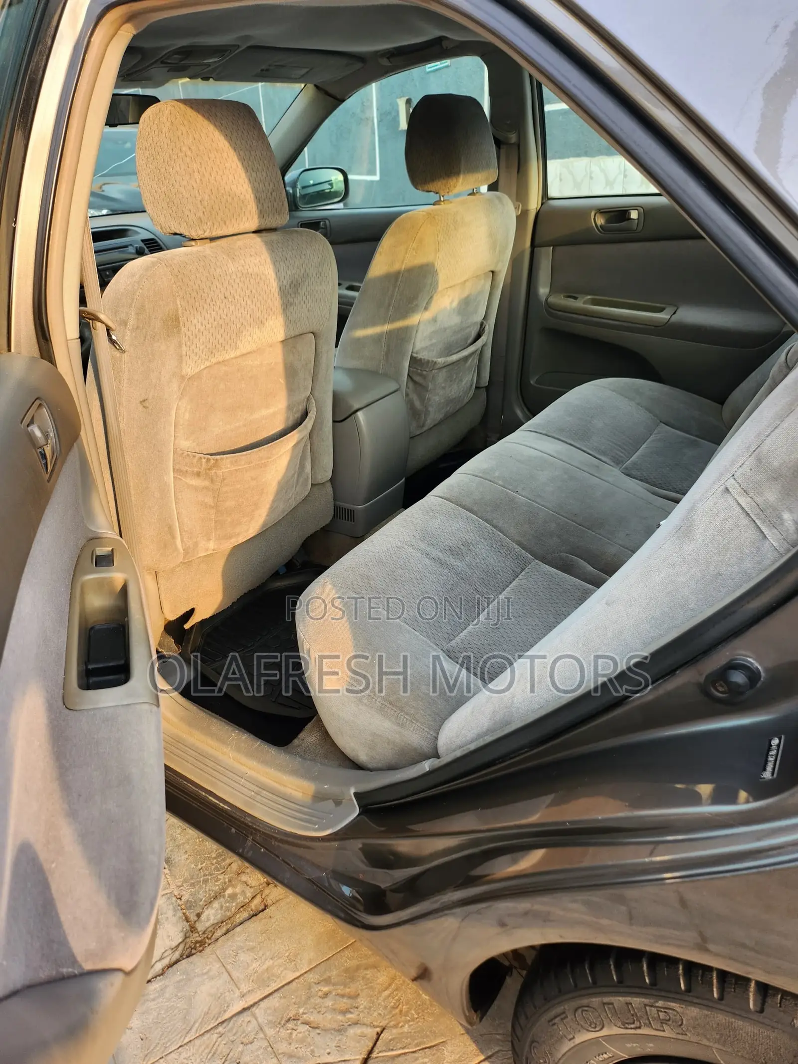 Toyota Camry 2005 Gray