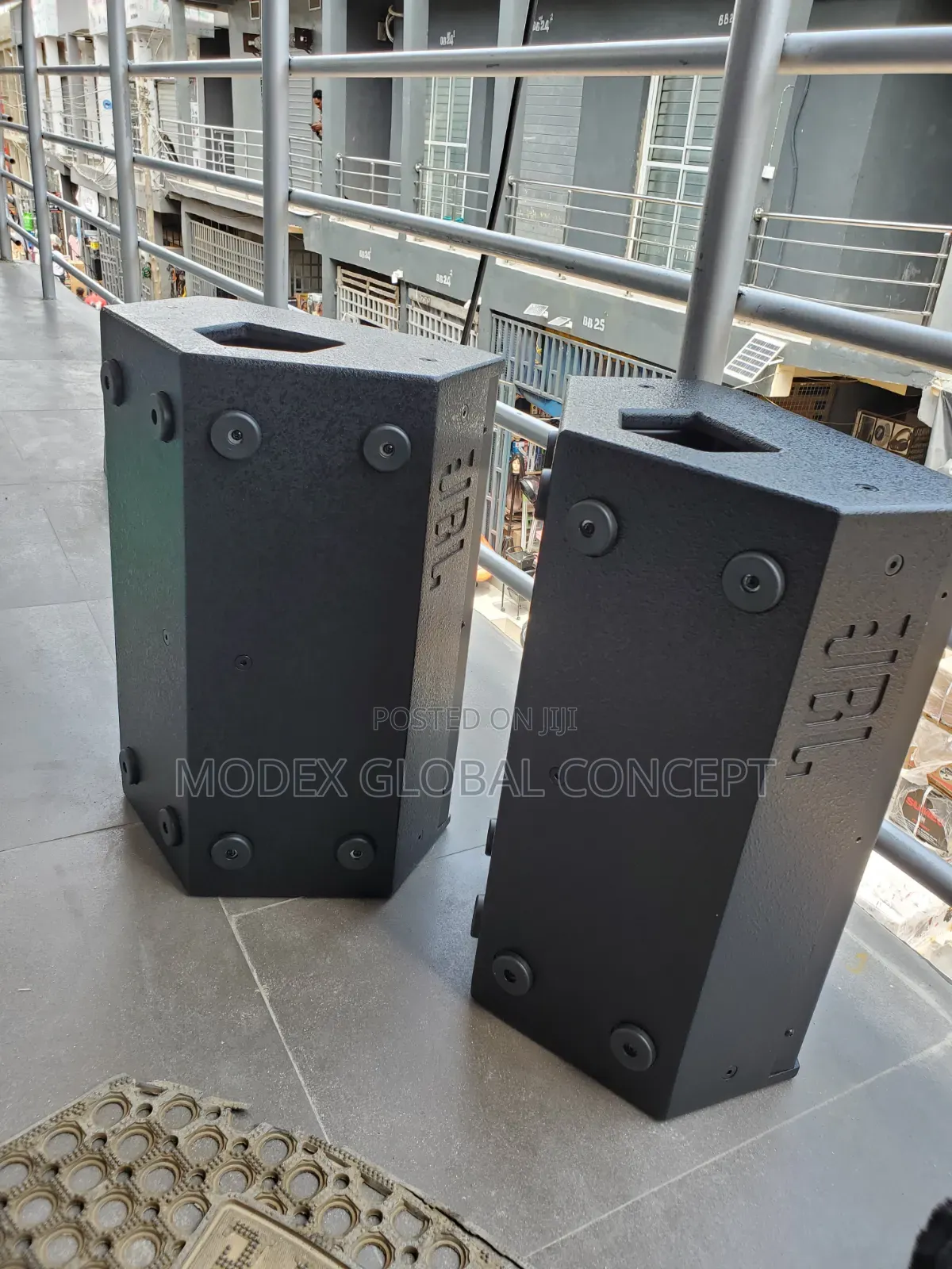 JBL 712 Professional Passive Stage Monitor Speaker.