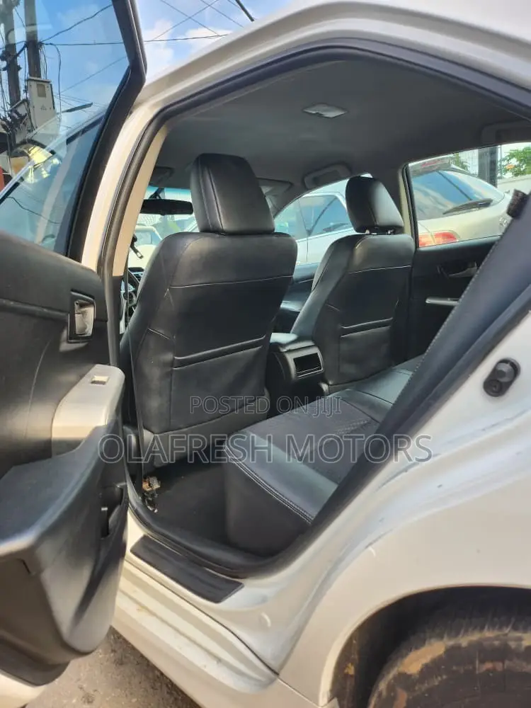 Toyota Camry 2012 White